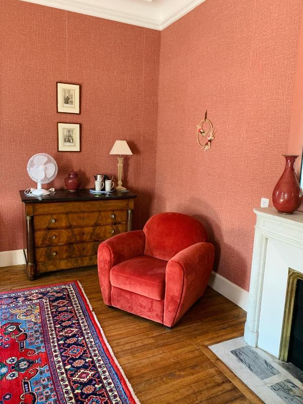Large Double Room image 3