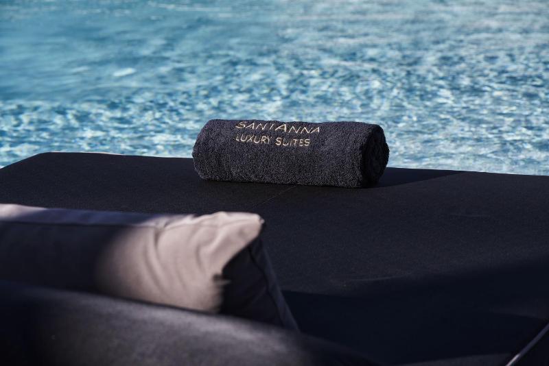 Deluxe Suite with Garden View image 3