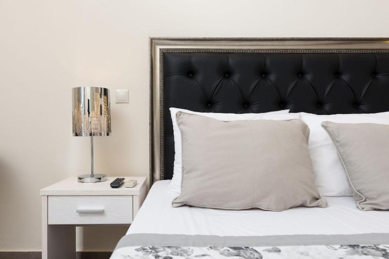 Deluxe Double Room image 3