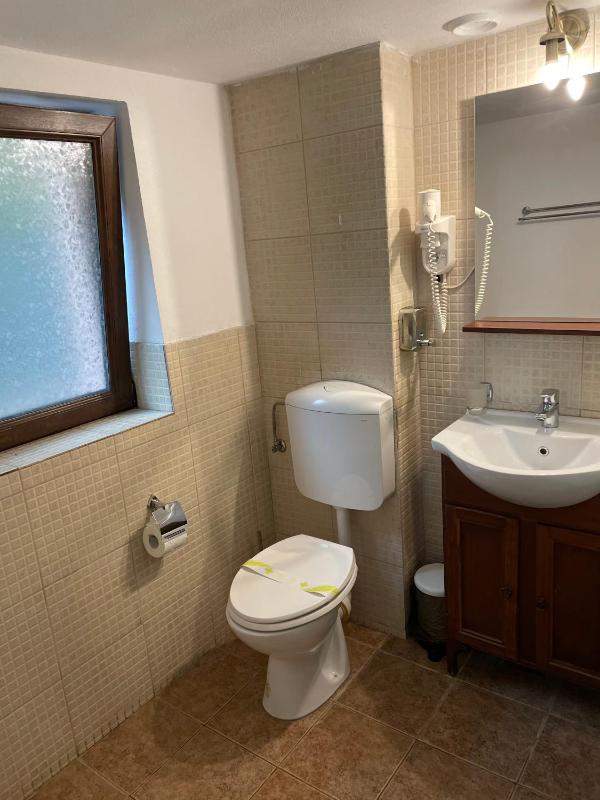 Standard Double Room image 2