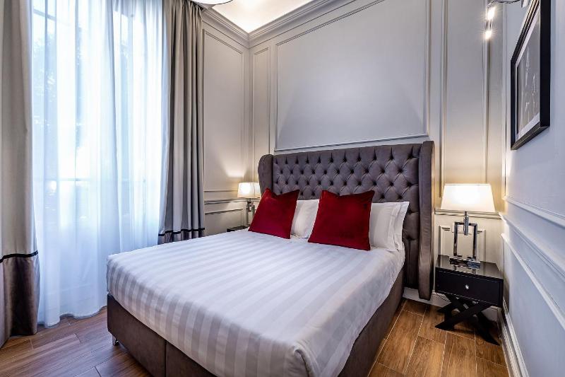 Double Room with Garden View image 2