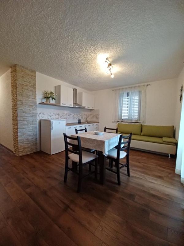 Apartmani Rina - image 30