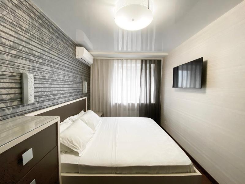 Luxury 2-bedroom river view - image 9