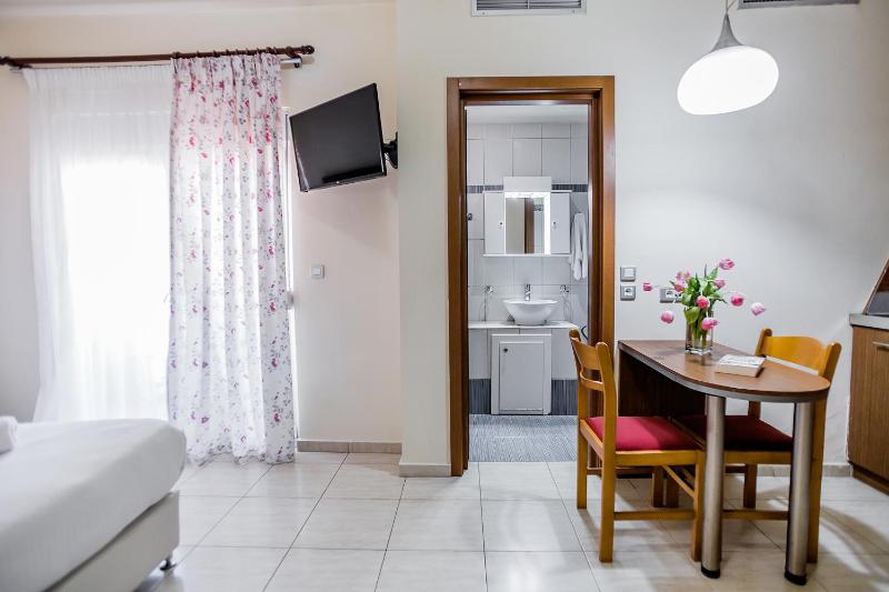 Single Room image 4