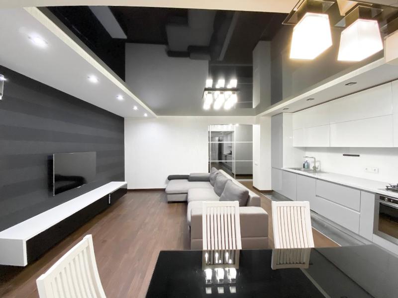 Luxury 2-bedroom river view - image 5