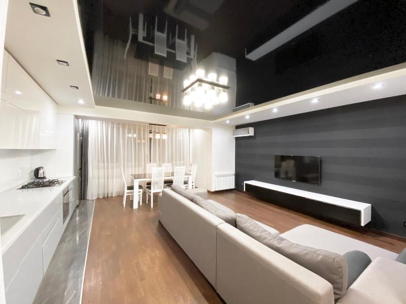 Luxury 2-bedroom river view - image 13