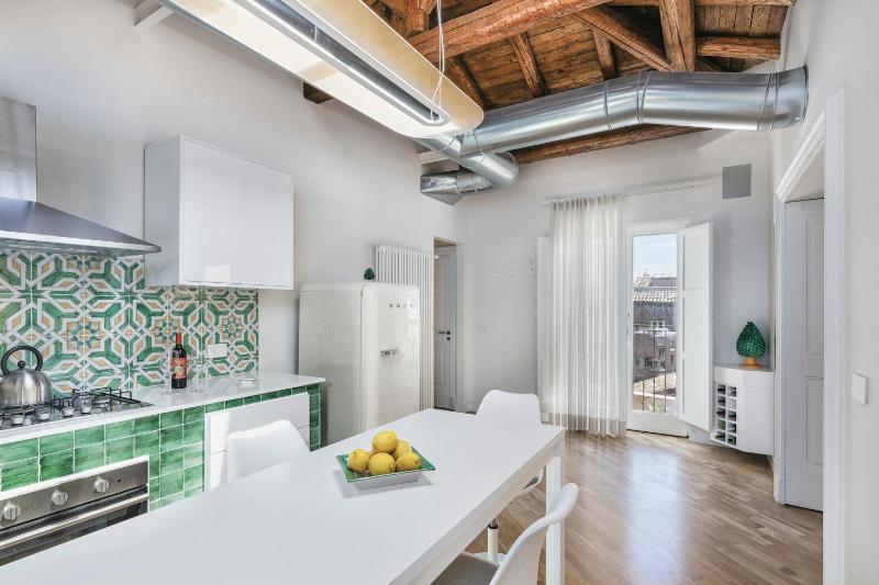 The Silver Lava - design apartment and spa - image 6