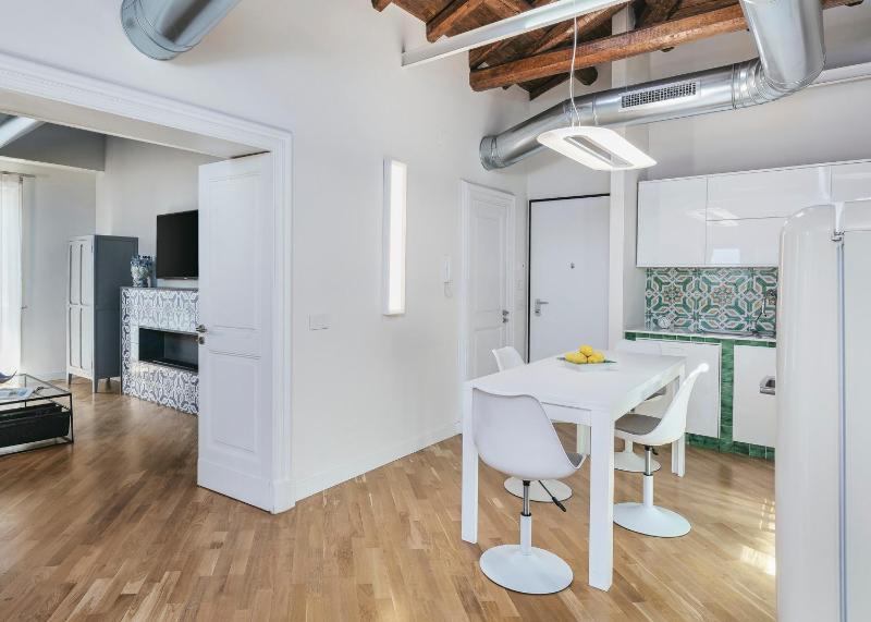The Silver Lava - design apartment and spa - image 4