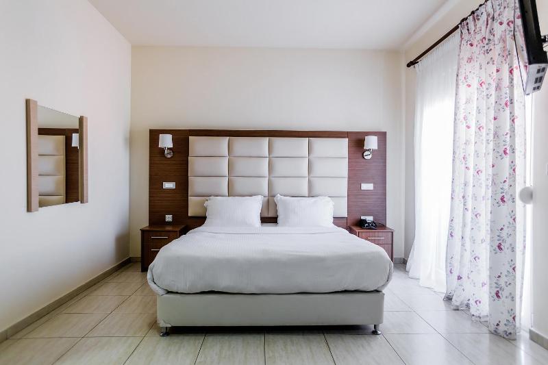 Thalassa Apart Hotel - image 36