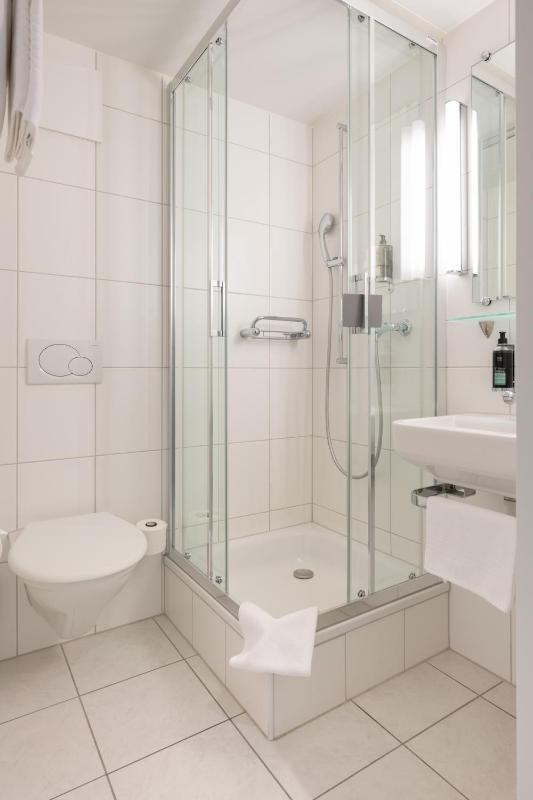 Basic Single Room image 2