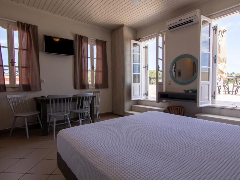 Superior Two-Bedroom Studio with Balcony  image 3