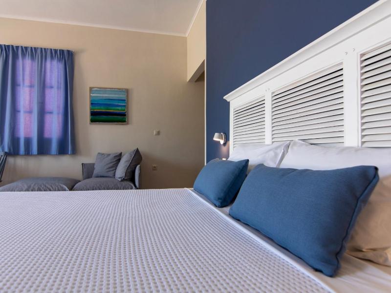 Two-Bedroom Studio with Balcony image 4
