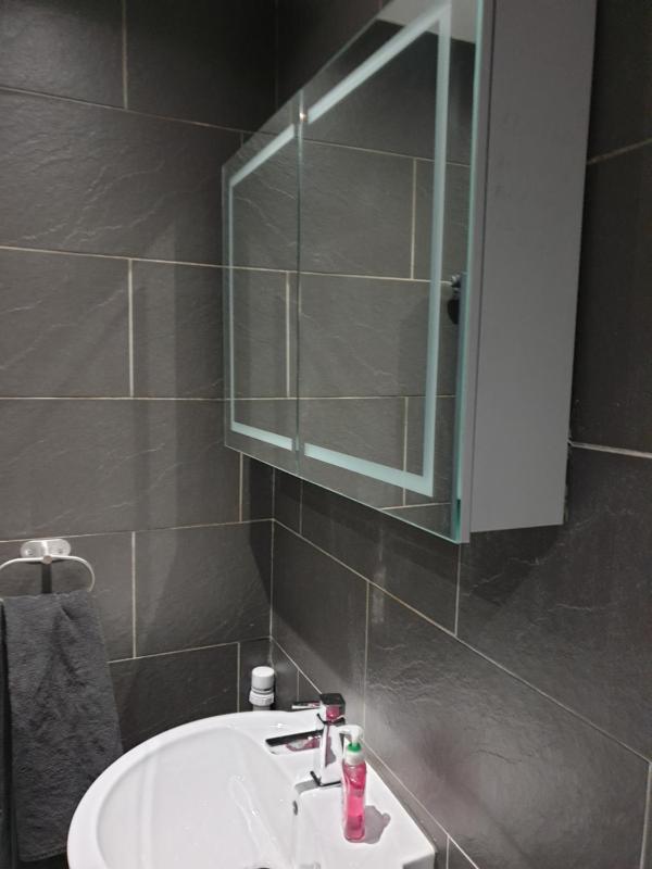 Budget Double Room with Private External Bathroom image 2