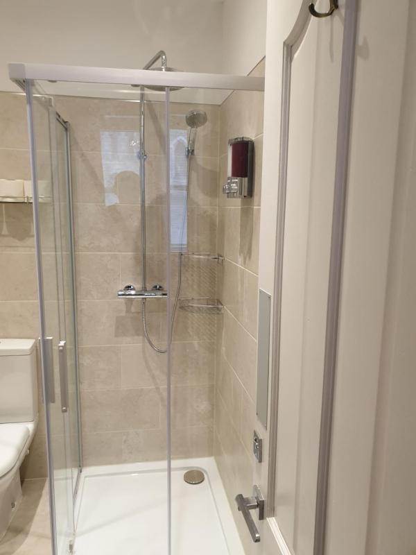 Comfort Triple Room with Shower image 3