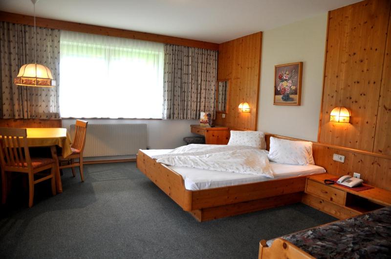 Triple Room image 2