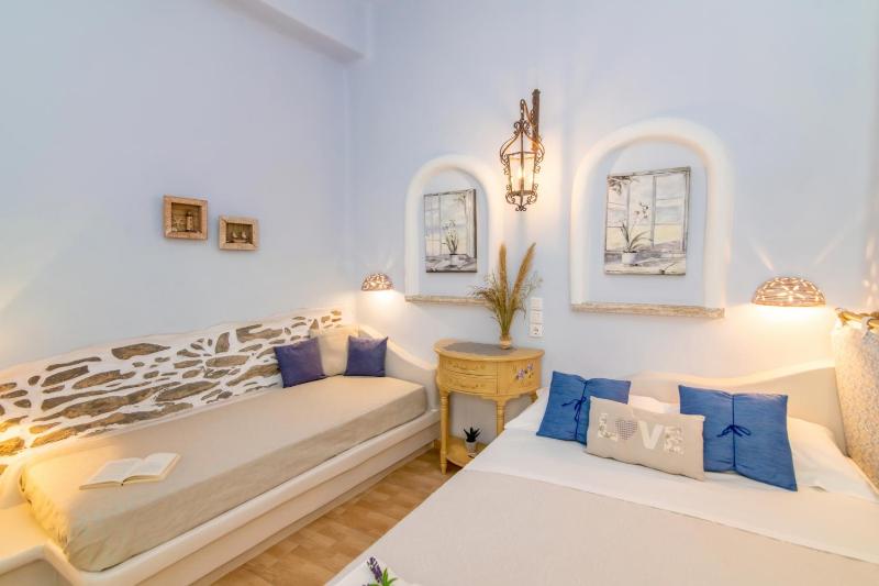 Economy Double or Twin Room image 2
