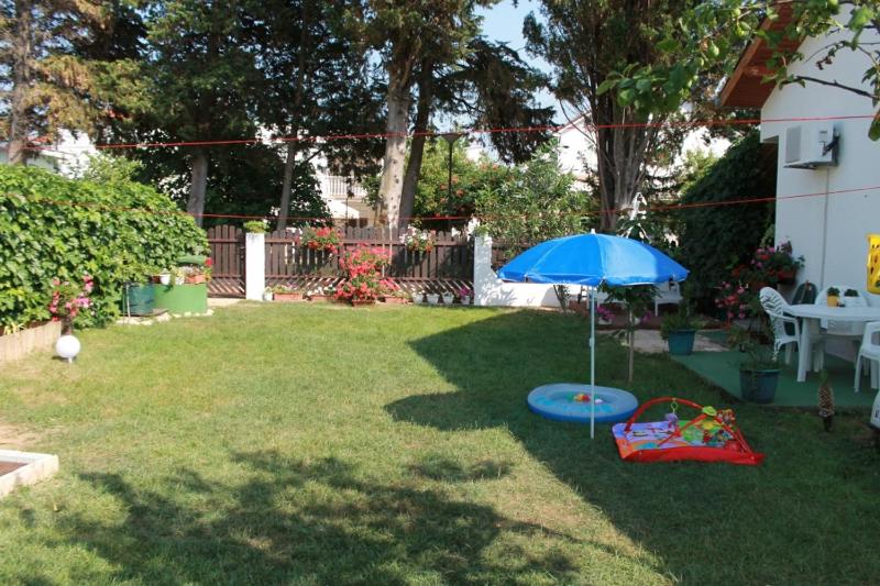Apartment in Sabunike with Terrace Air conditioning Wi-Fi Washing machine (231-1) - image 22