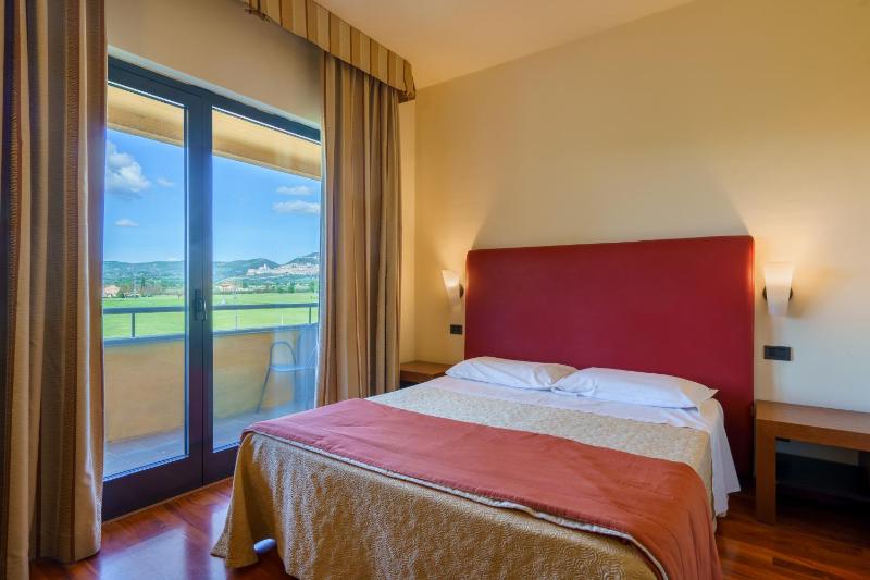 Double Room image 2