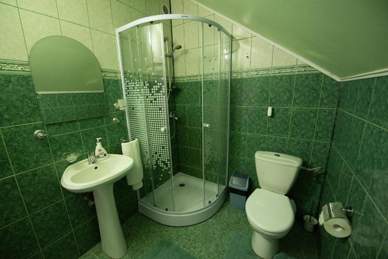 Double Room with Private Bathroom image 2