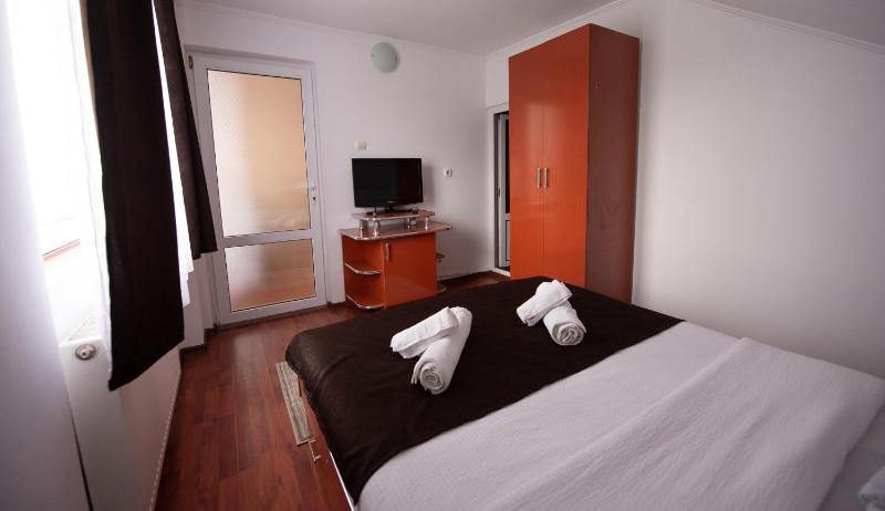 Double Room with Private External Bathroom image 3