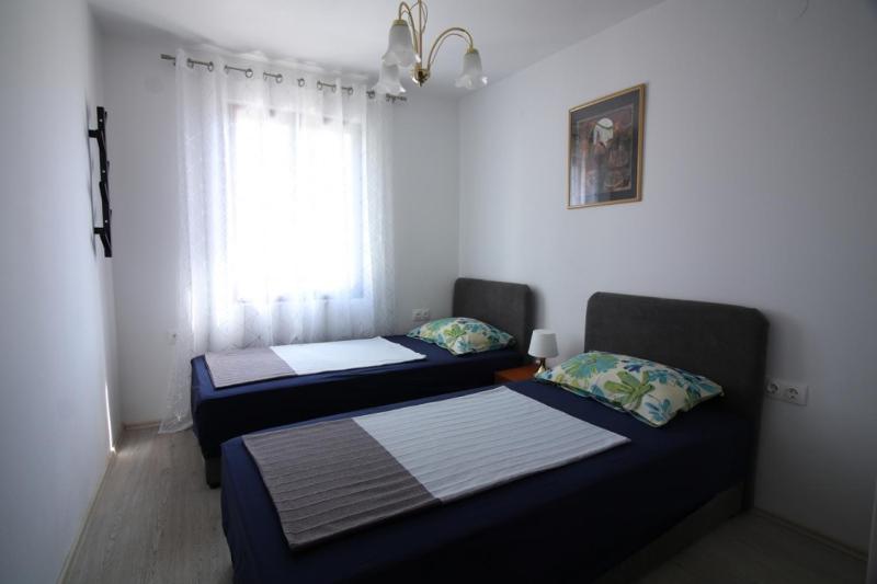 Apartment 4693-1 for max. 6 pers. in Malinska - image 27