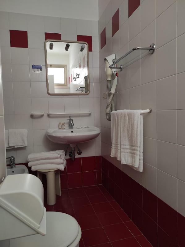 Triple Room image 2