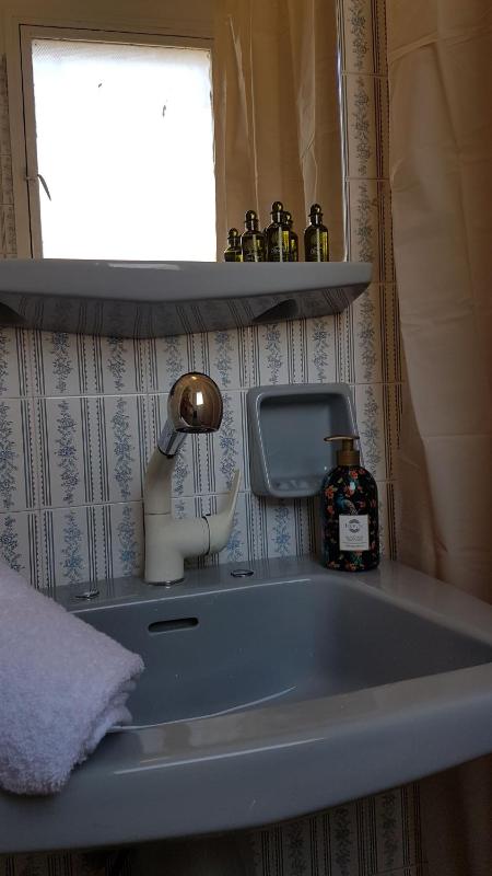 Sky Apartment - Athens Center 5 BD 4 BATH - image 11