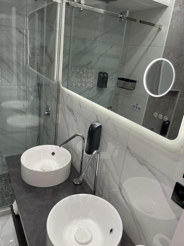 Superior Triple Room image 3
