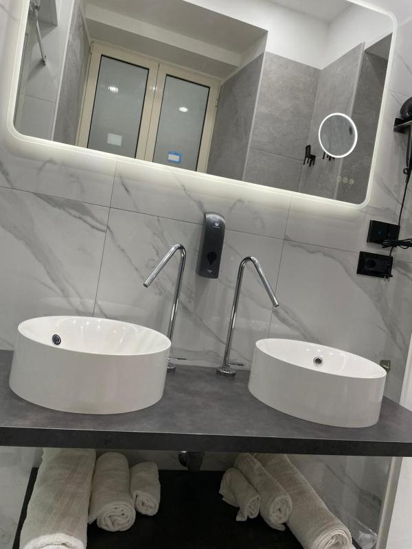Superior Triple Room image 2