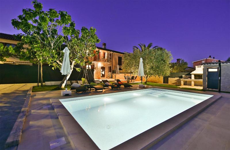 Holiday home 989 - image 45