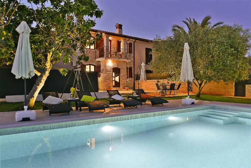Holiday home 989 - image 44