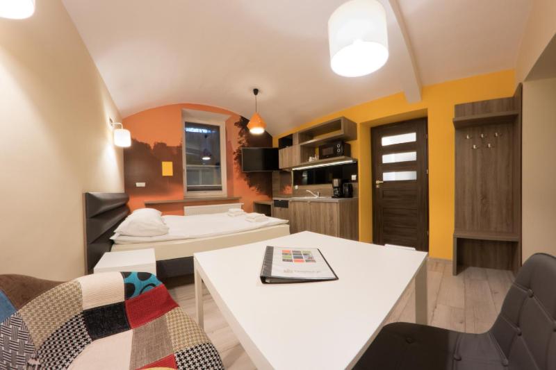 Studio Basement Floor - Mickiewicza Street image 1