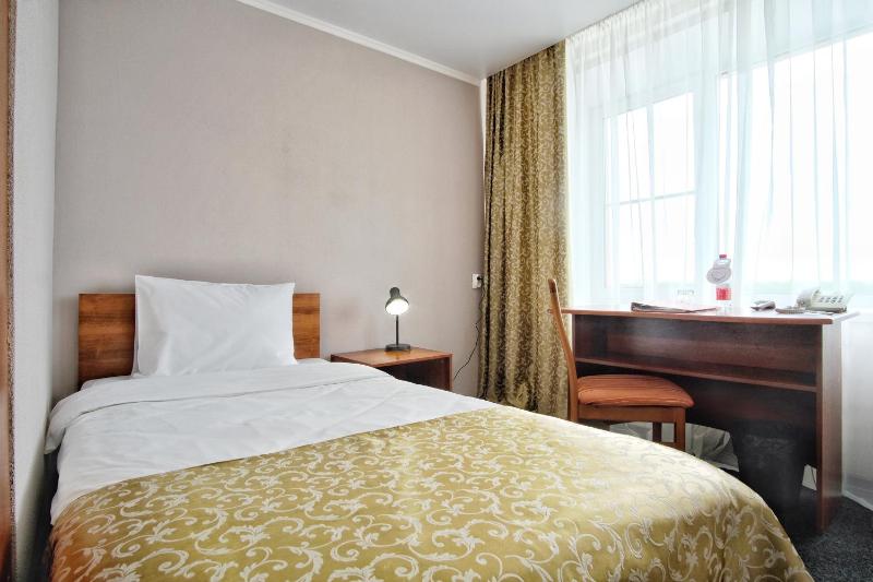 Standard Single Room image 3