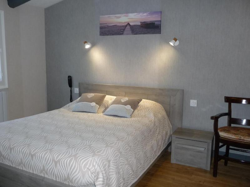 Superior Double Room image 4