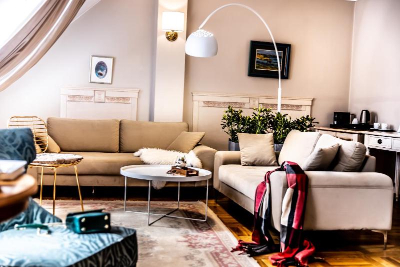 Deluxe Suite image 4