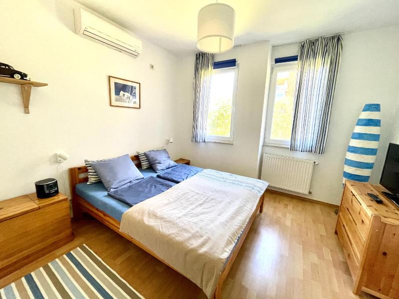 Galérius Aranypart Apartman - image 13