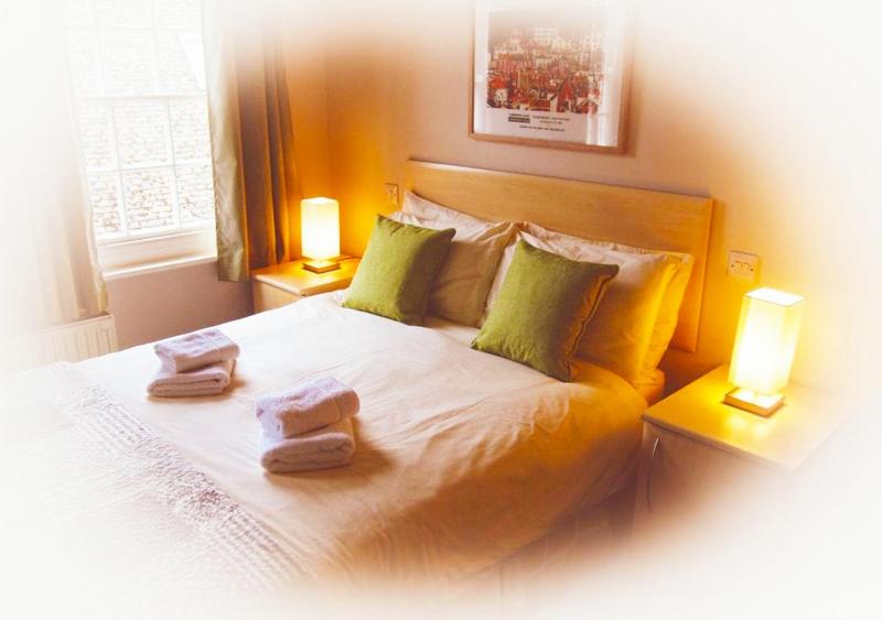 Double Room with Private Bathroom image 3