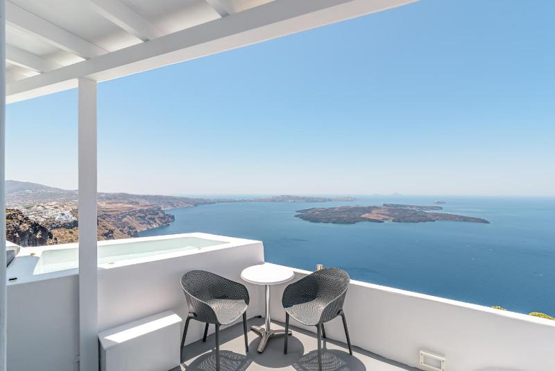  Honeymoon Suite with Hot Tub and Caldera view image 2