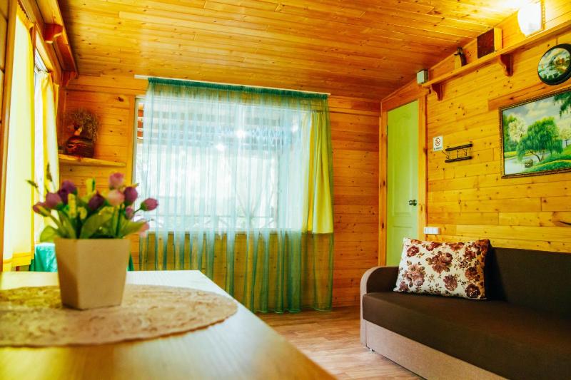 Standard Quadruple Room image 4