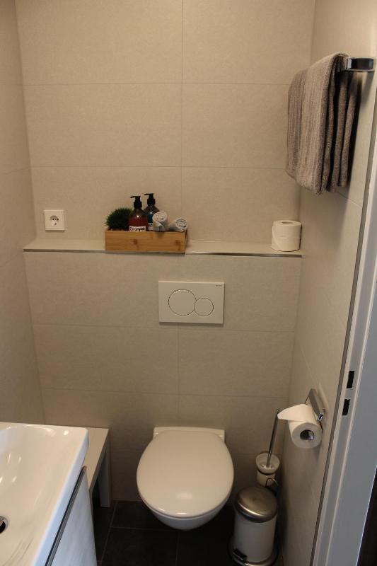 Small Double Room image 2