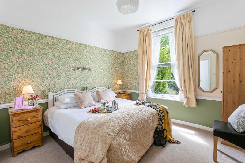 Superior Double or Twin Room image 1