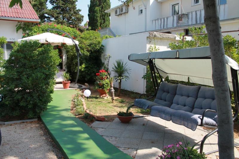Studio Apartment in Sabunike with Terrace Air Conditioning Wi-Fi (231-3) - image 21