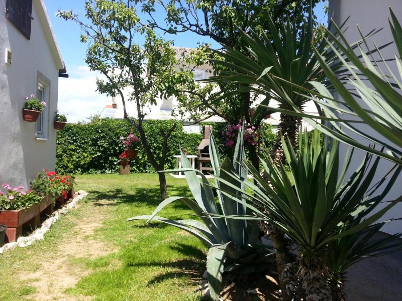 Studio Apartment in Sabunike with Terrace Air Conditioning Wi-Fi (231-3) - image 24