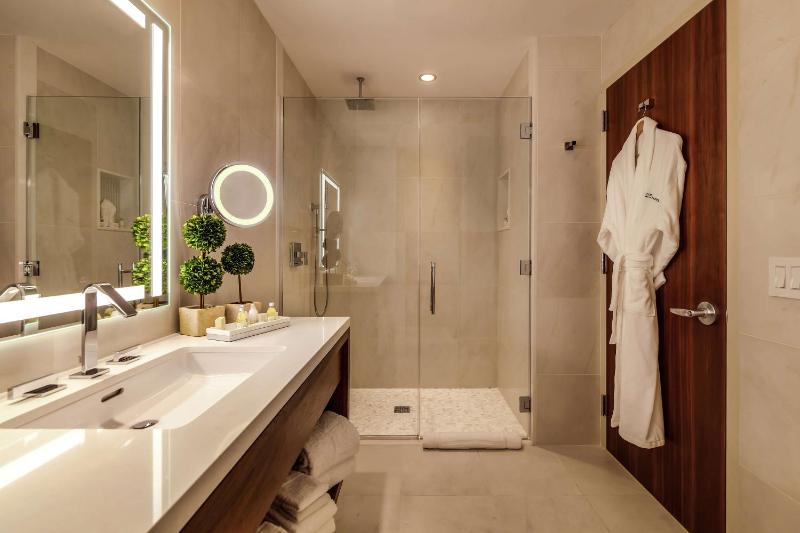 Concorde Hotel New York - image 16