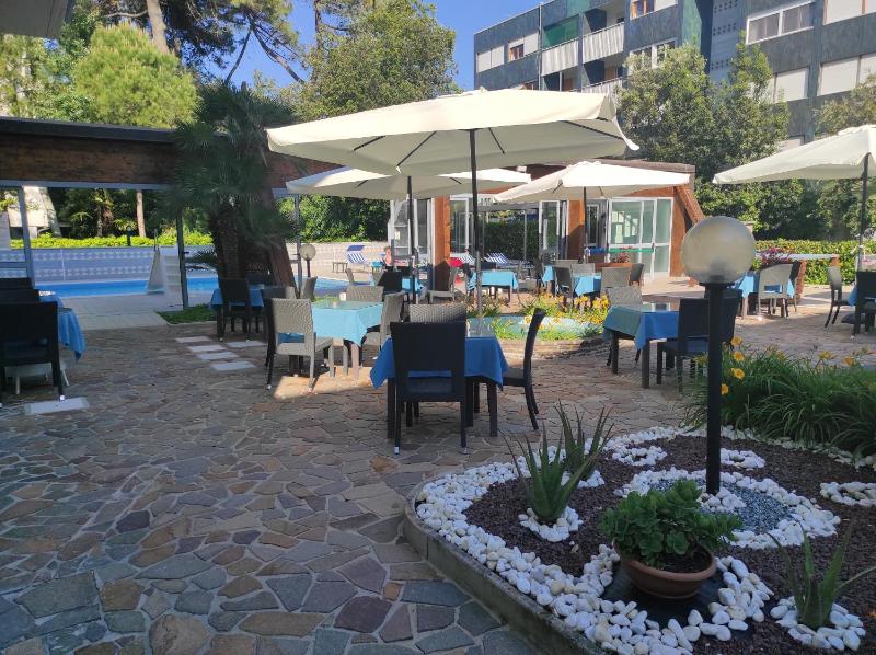Hotel Ai Pini - image 8