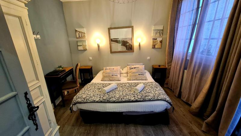 Superior Double Room image 4