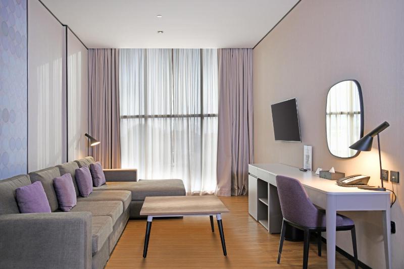 One Bedroom Suite  image 4