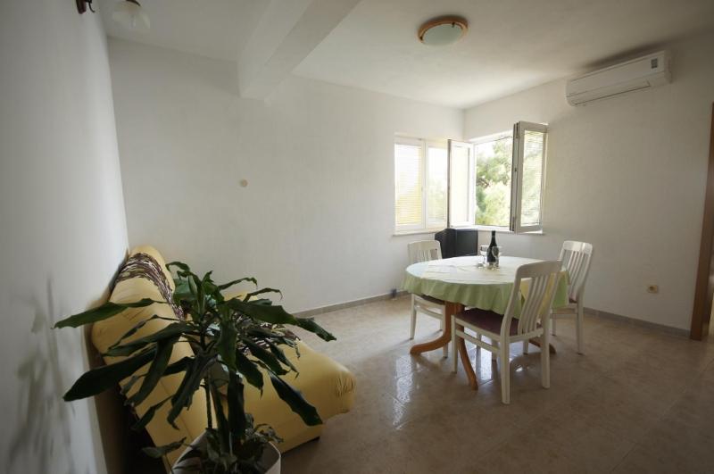 Apartment 75-5 - image 26
