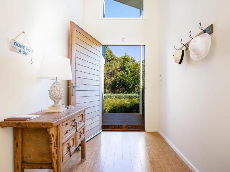Sapphire Sands - Pet Friendly - Community Pool - image 13