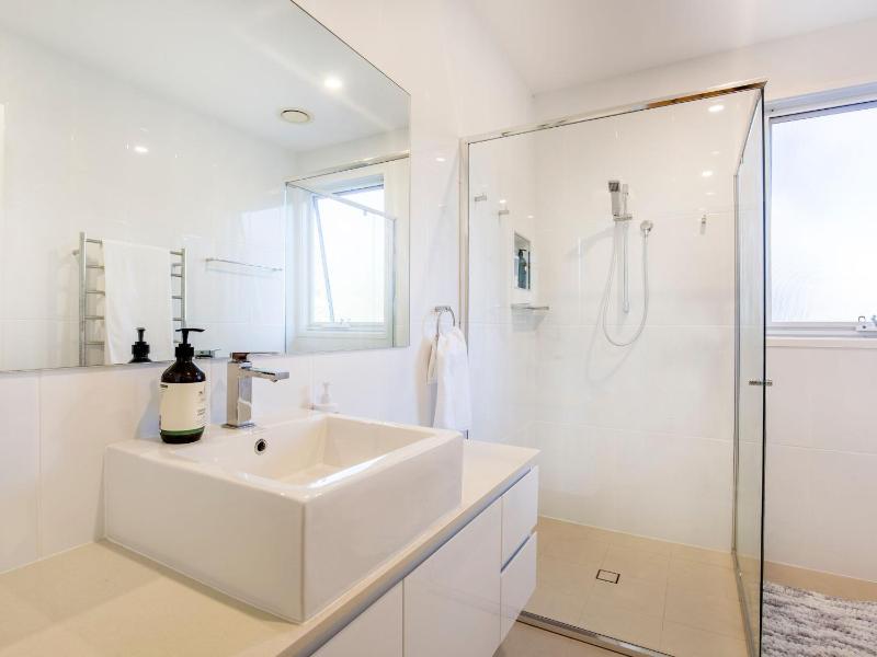 Sapphire Sands - Pet Friendly - Community Pool - image 32